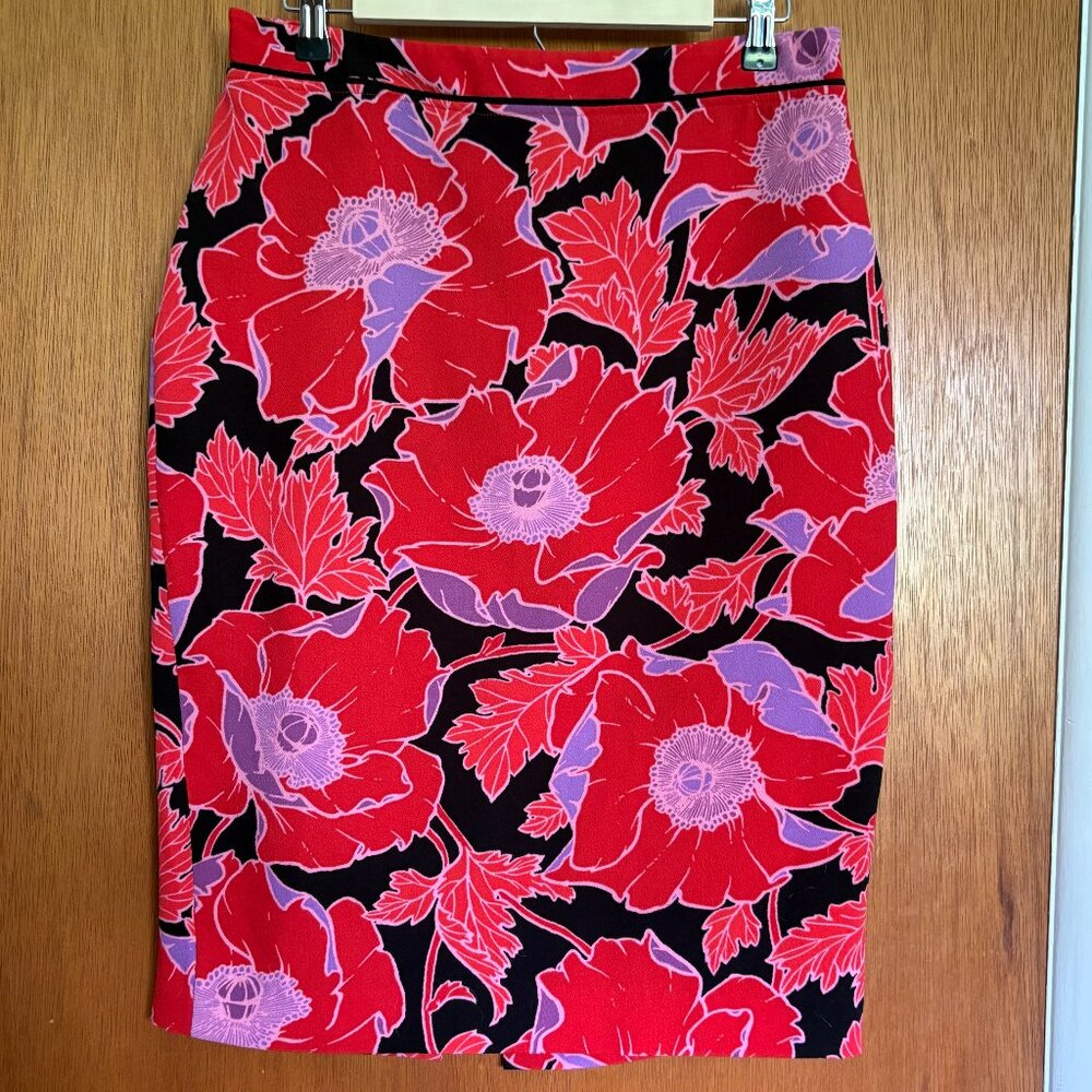 WHO WHAT WEAR floral pencil skirt